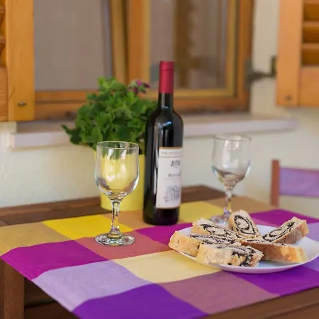 Apartmán Chic And Charming Krk Downtown - Classic Krk Town