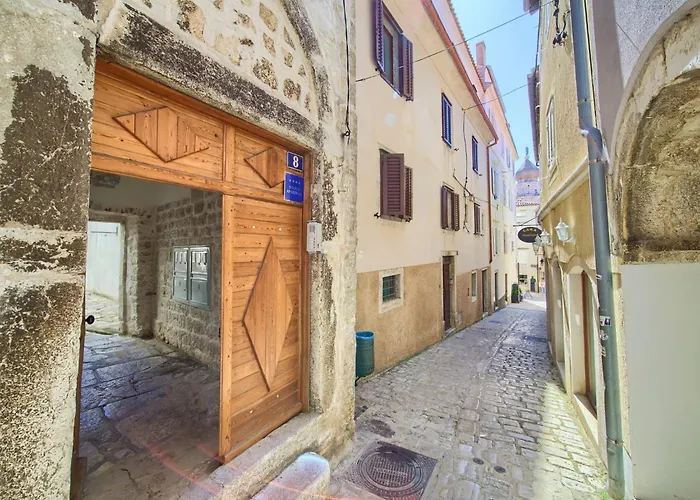 Apartman Chic And Charming Krk Downtown - Classic
