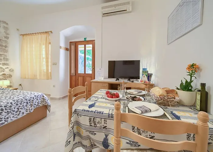 Chic And Charming Krk Downtown - Classic Apartman Krk Town
