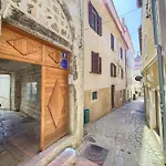 Apartman Chic And Charming Krk Downtown - Classic
